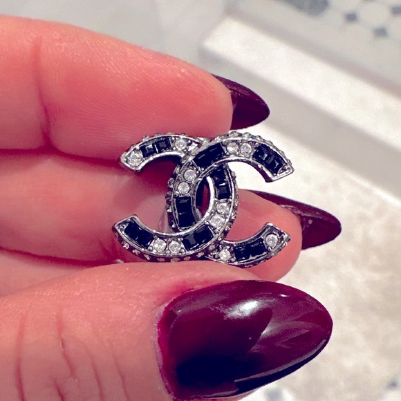 Chanel crystal earrings - Picture 3 of 4